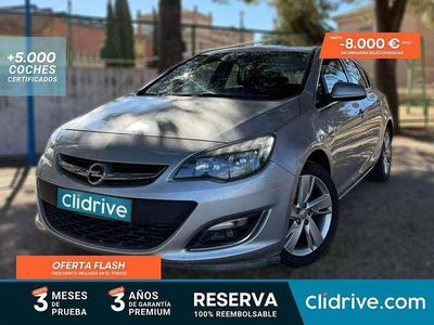 Usado Opel Astra Sportive 140 CV (102 kW) 2013 Gris Utilitario