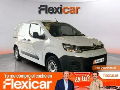 Usado Citroën Berlingo 102 CV (75 kW) 2021 Blanco Monovolumen