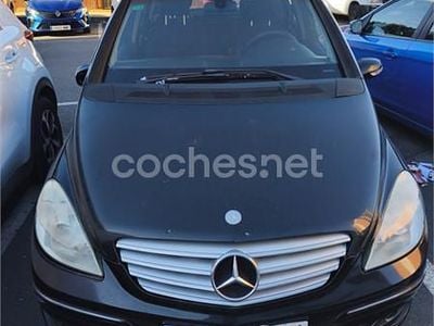 Usado Mercedes B200 140 CV (102 kW) 2006 Negro Monovolumen