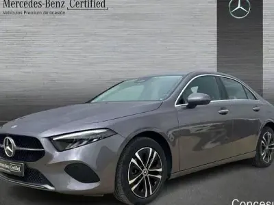Usado Mercedes A250 218 CV (160 kW) 2024 Gris Berlina