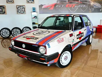 Begagnad VW Golf II 54 HK (39 kW) 1989 Vit Halvkombi