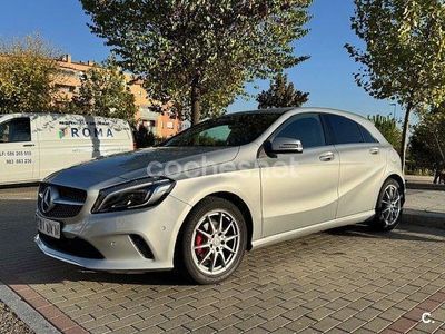 Gris / plata Usado 2015 Mercedes A180 Urban Berlina | 14.900 € (Precio justo)
