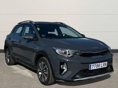 Usado Kia Stonic 120 CV (88 kW) 2021 Gris SUV