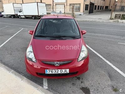 Usado Honda Jazz LS 83 CV (61 kW) 2005 Rojo Utilitario
