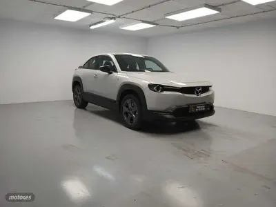 Usado Mazda MX30 Exclusive-Line 125 kW (170 CV) 2025 Blanco SUV