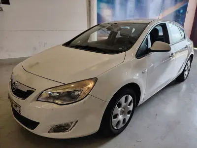 Usado Opel Astra