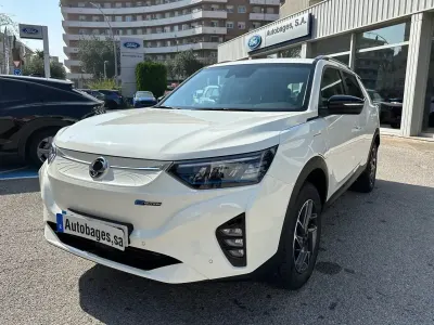 Usado SsangYong Korando Limited 139 kW (190 CV) 2024 Blanco SUV