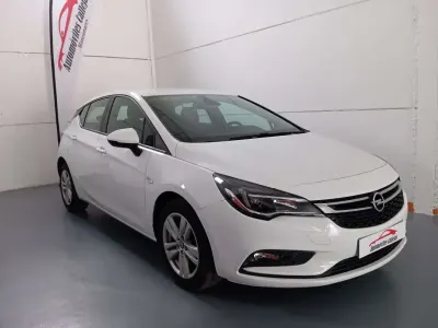 Brugt Opel Astra Selective 110 HK (80 kW) 2019 Hvid Hatchback