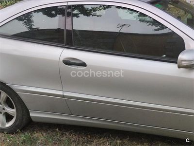 Gris / plata Usado 2005 Mercedes C220 Berlina | 6999 € (Un poco caro)
