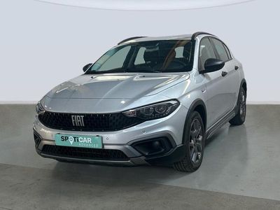 Usado Fiat Tipo Cross 101 CV (74 kW) 2021 Gris Berlina