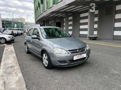 Gris / plata Usado 2004 Opel Corsa Enjoy Berlina | 3490 € (Un poco caro)