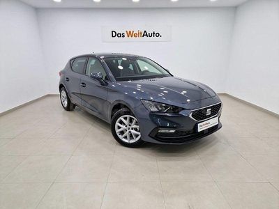 Usado Seat Leon Style 110 CV (80 kW) 2024 Gris Berlina