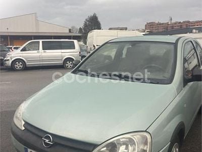 Usado Opel Corsa Eco 58 CV (42 kW) 2002 Verde Utilitario