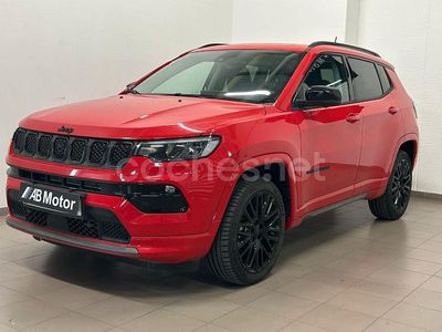 Rojo Usado 2024 Jeep Compass Altitude SUV | 28.500 € (Precio justo)