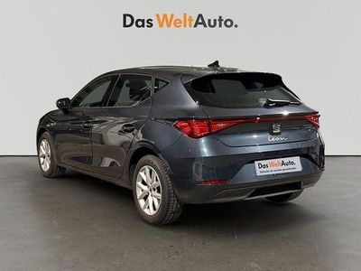 Usado Seat Leon Style 110 CV (80 kW) 2024 Gris