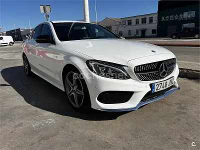 Usado Mercedes C220 AMG line 170 CV (125 kW) 2016 Blanco Berlina