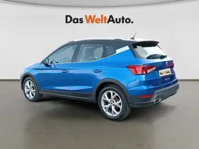 Usado Seat Arona FR 115 CV (84 kW) 2024 Azul SUV