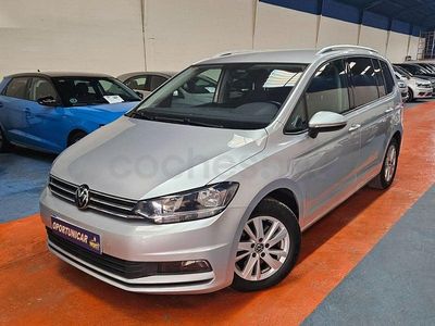 Usado VW Touran Business 122 CV (89 kW) 2021 Gris / plata Monovolumen