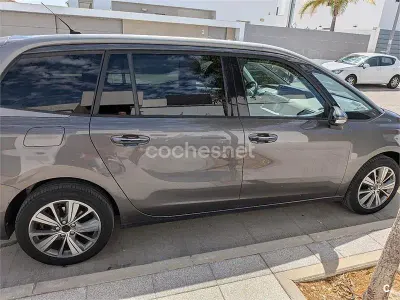 Usado Citroën C4 Picasso Feel 120 CV (88 kW) 2016 Gris / plata Monovolumen
