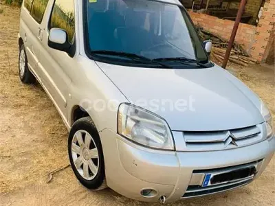 Usado Citroën Berlingo XTR 90 CV (66 kW) 2009 Gris / plata Monovolumen