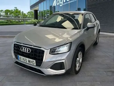 Usado Audi Q2 Advanced Plus 116 CV (85 kW) 2023 Plateado SUV