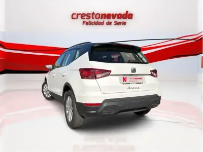 Usado Seat Arona Style Plus 110 CV (80 kW) 2022 SUV