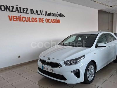 Usado Kia Ceed 100 CV (73 kW) 2021 Blanco Utilitario