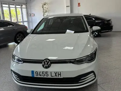 Usado VW Golf VIII Life 115 CV (84 kW) 2022 Blanco Berlina