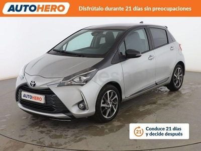 Usado Toyota Yaris Active 111 CV (81 kW) 2019 Gris Berlina