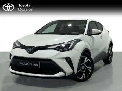 Käytetty Toyota C-HR Advance 122 HP (89 kW) 2021 Valkoinen Katumaasturi