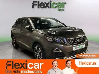 Usado Peugeot 3008 Allure 131 CV (96 kW) 2021 Gris SUV