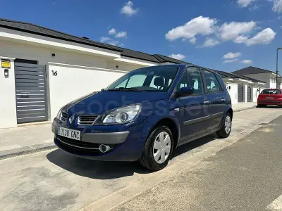 Usado Renault Scénic 110 CV (80 kW) 2009 Azul Monovolumen