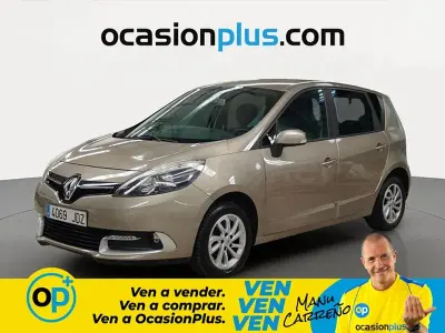 Usado Renault Scénic 95 CV (69 kW) 2015 Beige Monovolumen