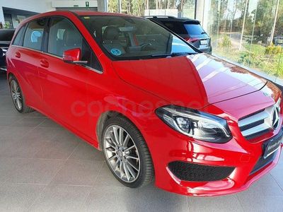 Usado Mercedes B200 AMG line 136 CV (100 kW) 2016 Rojo Monovolumen