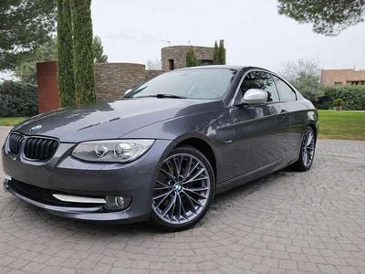 Käytetty BMW 320 Exclusive 170 HP (125 kW) 2012 Harmaa Coupe - kaksiovinen
