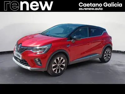 Usado Renault Captur Techno 145 CV (106 kW) 2023 Rojo SUV