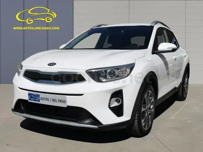 Usado Kia Stonic 100 CV (73 kW) 2019 Blanco SUV