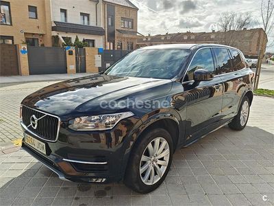 Negro Usado 2015 Volvo XC90 Momentum SUV | 21.000 €