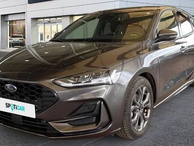 Gris Usado 2023 Ford Focus ST-Line | 17.900 € (Precio justo)