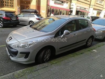Usado Peugeot 308 90 CV (66 kW) 2008 Blanco Berlina