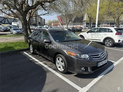 Usado Honda Accord Executive 156 CV (114 kW) 2010 Gris / plata Familiar