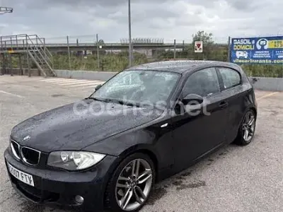 Usado BMW 118 143 CV (105 kW) 2007 Negro Utilitario