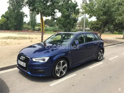 Usado Audi A3 S-Line 125 CV (91 kW) 2015 Azul Berlina
