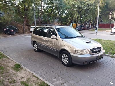 Usado Kia Carnival EX 144 CV (105 kW) 2006 Beige Monovolumen