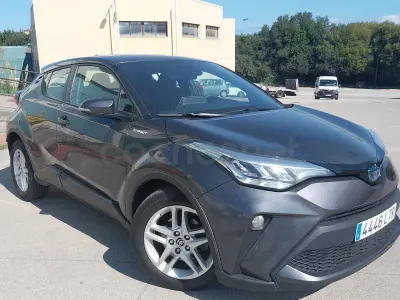 Usado Toyota C-HR Active 122 CV (89 kW) 2021 Beige SUV