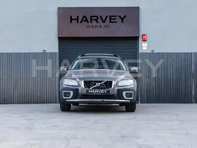 Usado Volvo XC70 Momentum 185 CV (136 kW) 2008 Marrón Familiar