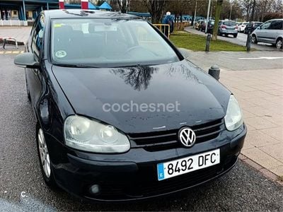 Usado VW Golf IV Trendline 115 CV (84 kW) 2004 Negro Berlina