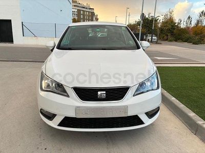 Usado Seat Ibiza Reference 70 CV (51 kW) 2015 Blanco Berlina