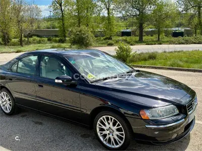 Usado Volvo S60 Summum 185 CV (136 kW) 2007 Negro Berlina