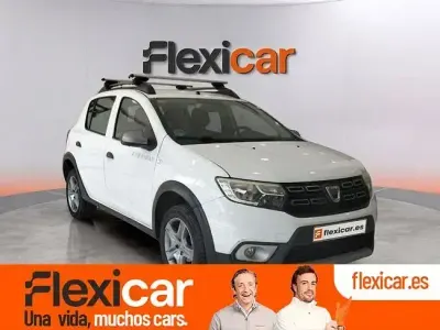 Usado Dacia Sandero Comfort 90 CV (66 kW) 2018 Blanco
